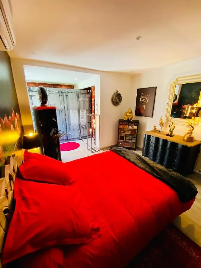 High Standing! 200M2 Private Garden Jacuzzi Sun Bed & Interior Spa Antibes Apartment